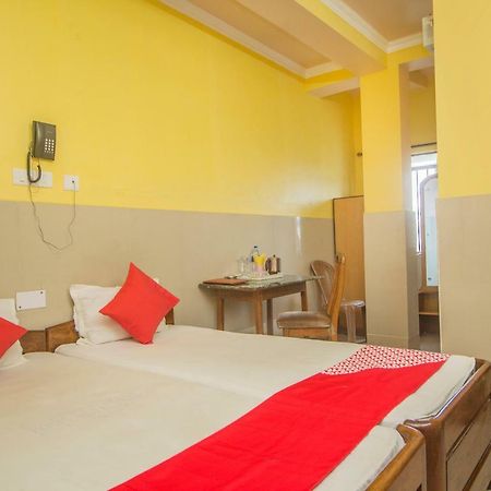 Hôtel Oyo 44995 Royal Park à Māldah Extérieur photo