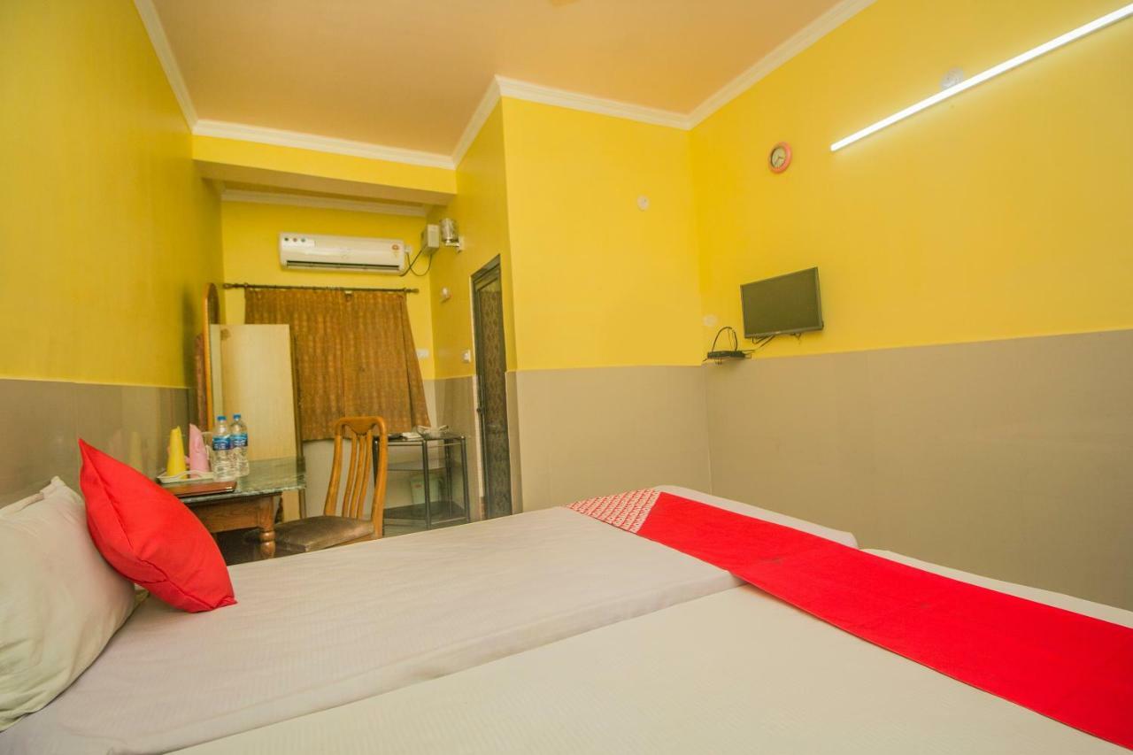 Hôtel Oyo 44995 Royal Park à Māldah Extérieur photo