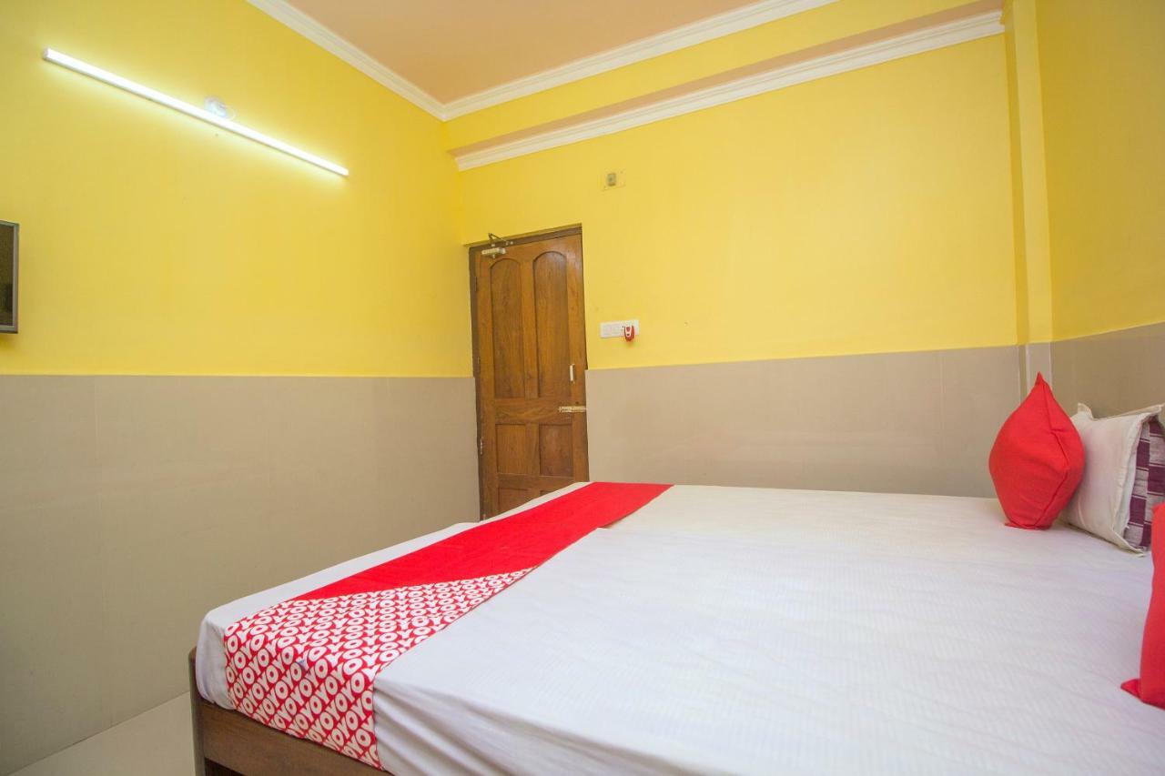 Hôtel Oyo 44995 Royal Park à Māldah Extérieur photo