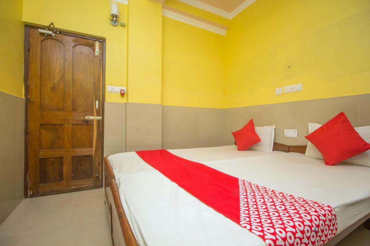 Hôtel Oyo 44995 Royal Park à Māldah Extérieur photo