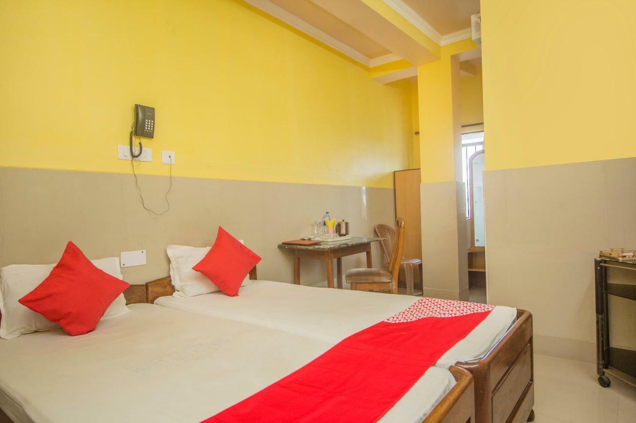 Hôtel Oyo 44995 Royal Park à Māldah Extérieur photo